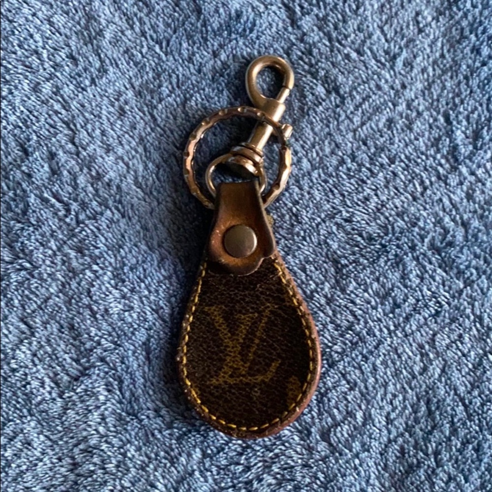 Louis Vuitton Vintage Key Ring